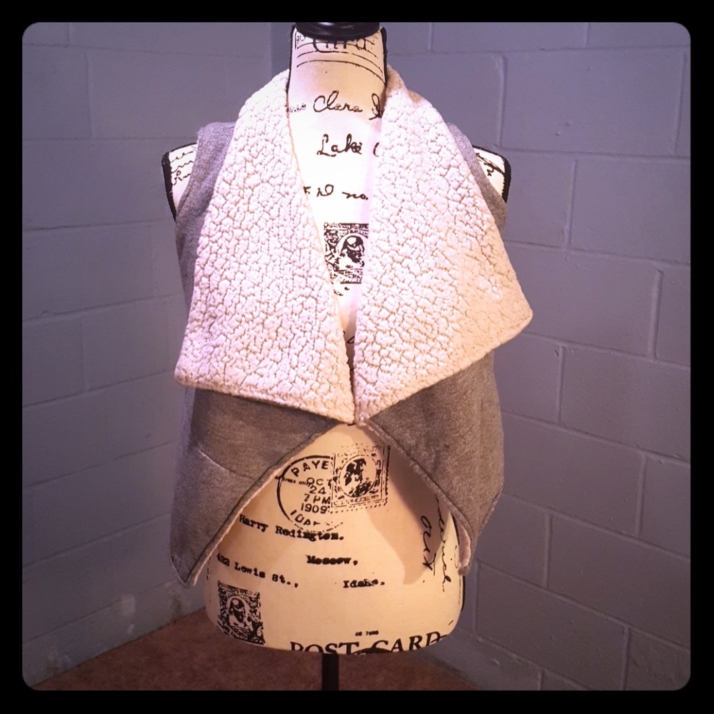 Little girls vest